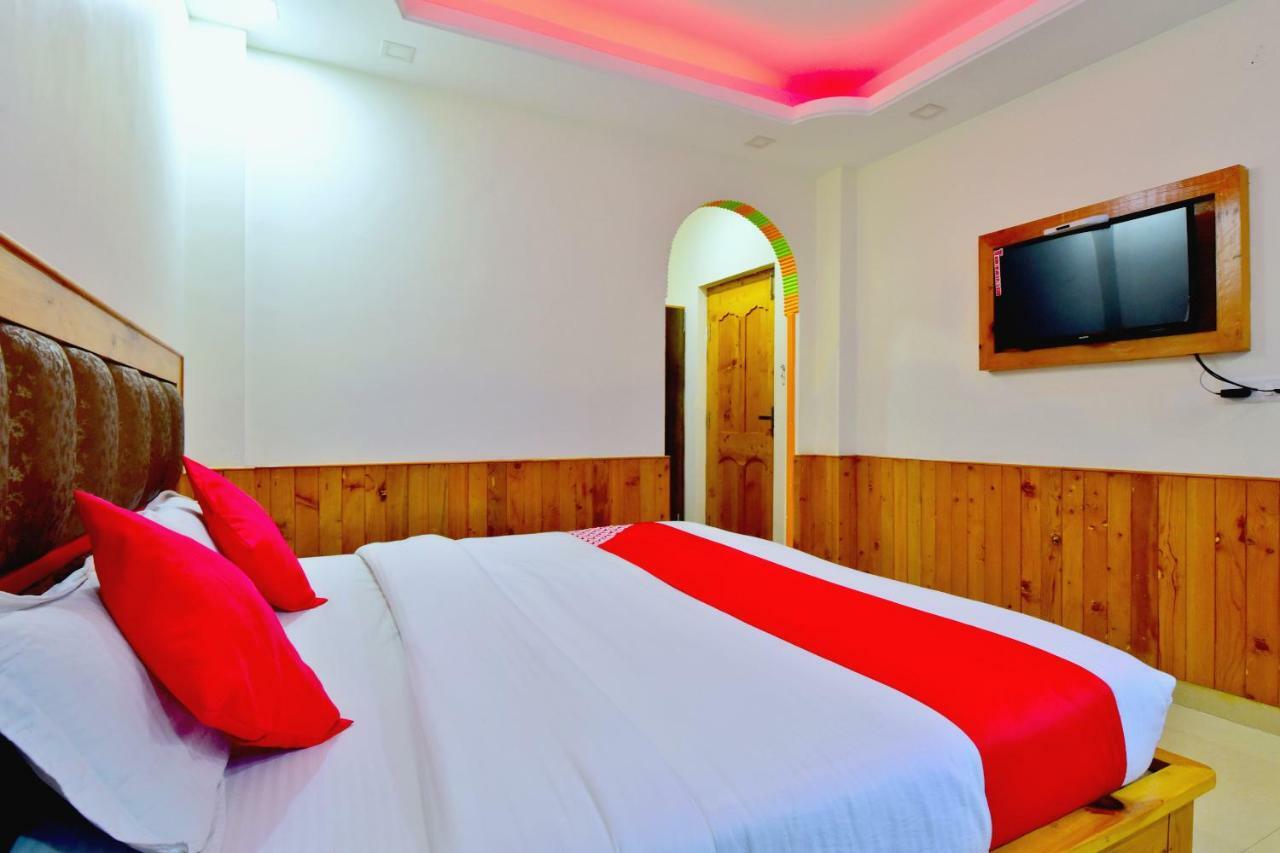 Oyo 38661 Hotel Apna Ghar Manāli Exteriör bild