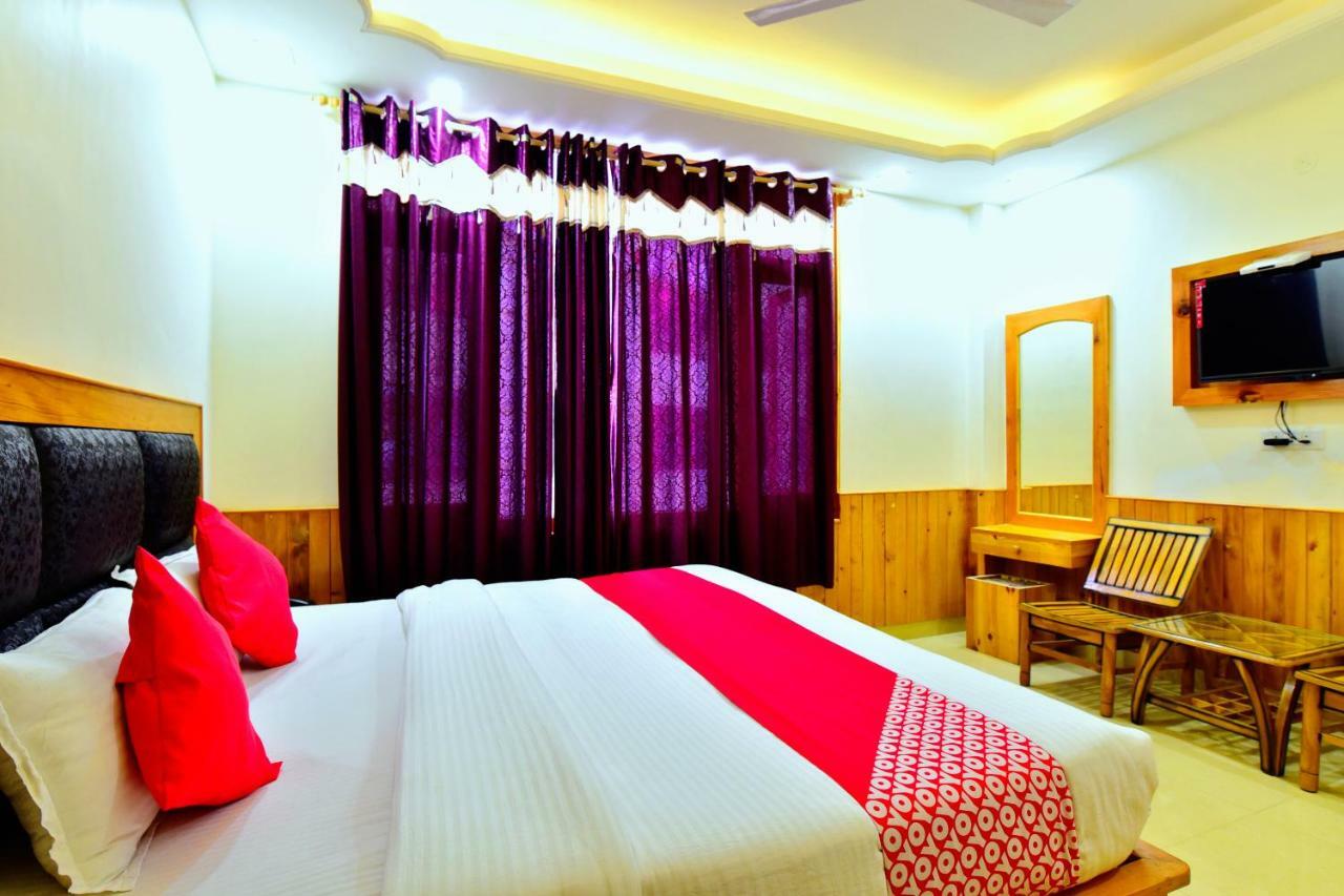 Oyo 38661 Hotel Apna Ghar Manāli Exteriör bild