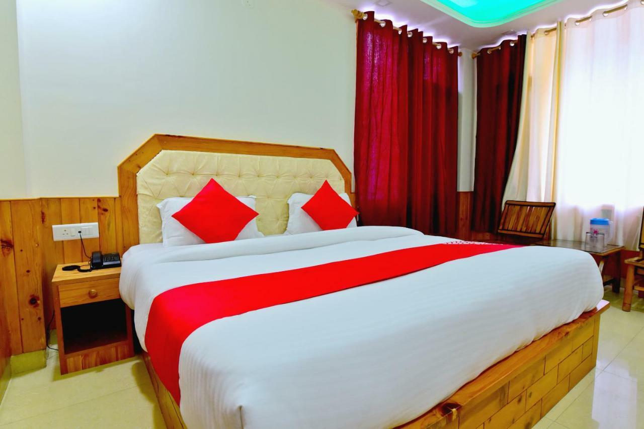 Oyo 38661 Hotel Apna Ghar Manāli Exteriör bild