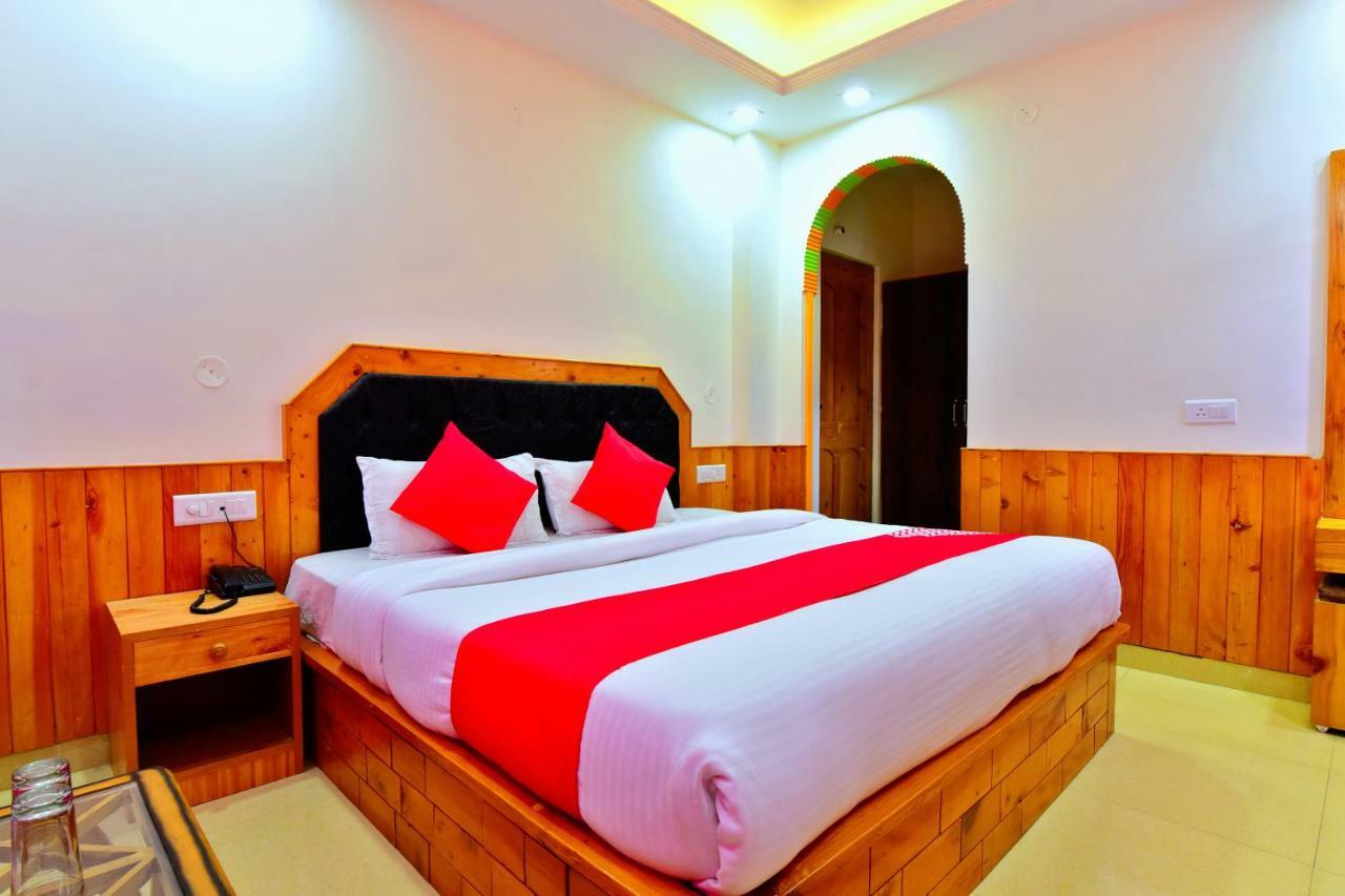 Oyo 38661 Hotel Apna Ghar Manāli Exteriör bild
